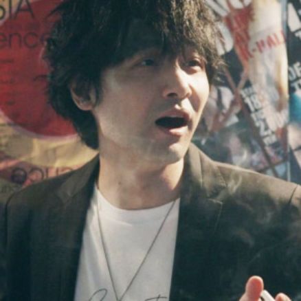 岩瀬 亮 as 高橋